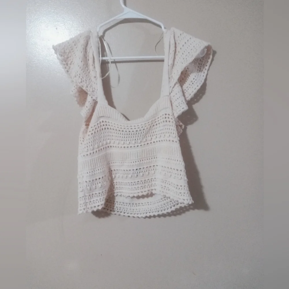 Sincerely Jules White Cropped Ruffled Blouse - Picture 4 of 4